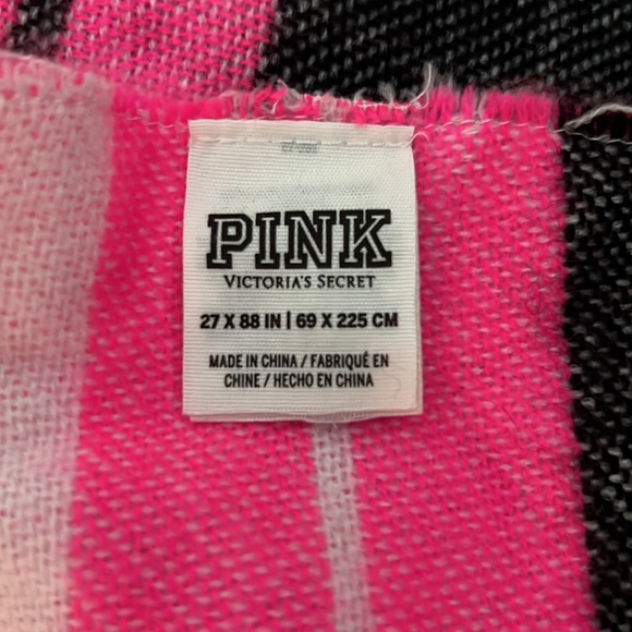 [new] Blanket Scarf PINK Victoria Secret - Picture 3 of 3